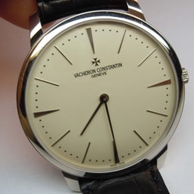 MENS 18K GOLD VACHERON CONSTANTIN PATRIMONY 81180 WATCH; 18k White Gold on a Black Leather Strap