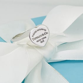 STERLING SILVER RETURN TO TIFFANY HEART SIGNET RING Sterling Silver Return to Tiffany Heart