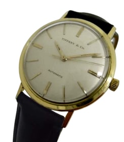1964 NEW YORK WORLDS FAIR 14K GOLD MENS TIFFANY WATCH A stunning fine vintage Gentleman's 14k