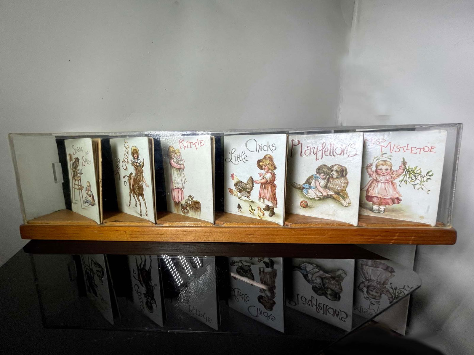 set of (6) ERNEST NISTER MINIATURE CHILDRENS BOOKS CA. 1895 E.P. DUTTON & CO CHROMOLITHOGRAPHIC (1 of 5)