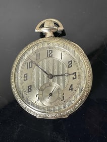 1946 HAMILTON GRADE 910 12S 17 JEWELS GOLD FILLED POCKET WATCH w/ BOX      Ref. 910, Ser. 1970935,