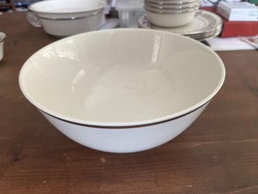 LENOX BONE CHINA SOLITAIRE PLATINUM TRIM PASTA SERVING BOWL w/ MATCHING DINNER PLATE 11-3/4 in.   A