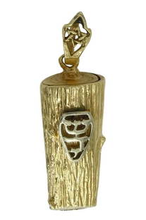 14K GOLD BARK FINISH MEZUZAH PENDANT NECKLACE w/ HEBREW GUARDIAN DOORS OF ISRAEL PENDANT w/ MAGEN: 14K GOLD BARK FINISH MEZUZAH PENDANT NECKLACE w/ HEBREW GUARDIAN DOORS OF ISRAEL PENDANT w/ MAGEN STAR DAVID BAILA Fine Vintage Two Tone 14k Gold Bark Finish Mezuzah Pendant of Log Form w/ Chain Link