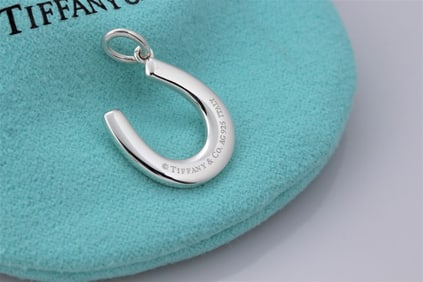 TIFFANY & CO. 1837 STERLING SILVER HORSESHOE CHARM PENDANT w POUCH & BOX   A Nice Tiffany & Co.