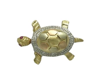 14K TRICOLOR GOLD PAVE DIAMOND RUBY MAMA With BABY TURTLE PENDANT  Marked ''14K'' rich with