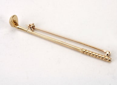 STUNNING 14K YELLOW GOLD GOLF CLUB BROOCH   marked, ''14k'' comes in a nice presentation box and