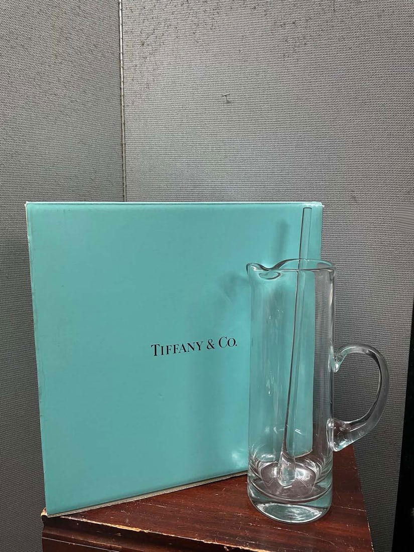 TIFFANY & Co. CRYSTAL MARTINI PITCHER & COCKTAIL STIRRER w/ BOX   Signed TIFFANY & Co, comes with (1 of 4)