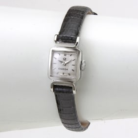 18KT WHITE GOLD OMEGA 10516-2 MANUAL WIND LADIES Cal 483 WATCH w/ Sleek Straight Lugs, Circa 1959