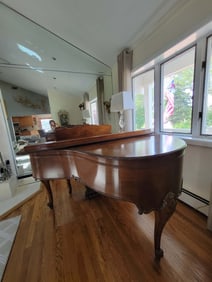 KRANICH & BACH LOUIS XV STYLE MAHOGANY BABY GRAND 5ft 7in. Circa 1955