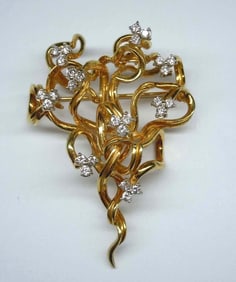GRAPE VINE FORM 18KT GOLD DIAMOND FRENCH ART NOUVEAU STYLE PENDANT BROOCH A mid 20th century