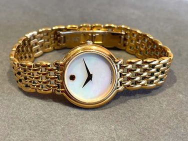 MOVADO MUSEUM 87.E3.814 GOLD TONE STAINLESS STEEL LADY'S WATCH W/ BOX and PAPERS With a Swiss