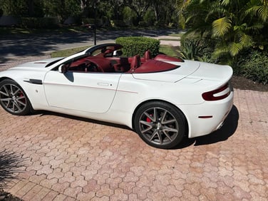 2008 ASTON MARTIN VANTAGE ROADSTER V8 6- SPEED MANUAL Only 31K Miles
