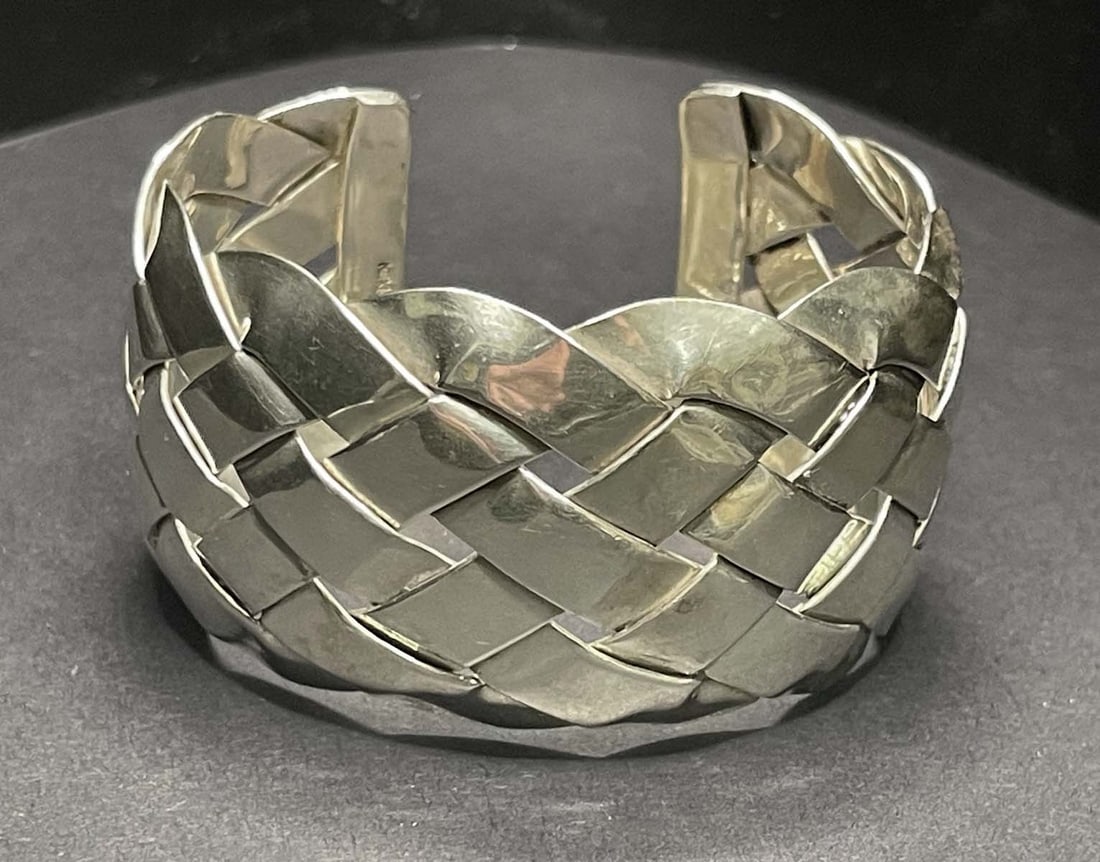 WIDE MEXICAN STERLING SILVER BASKET WEAVE CUFF BRACELET MARKED MEXICO 925 An Outstanding Wide (1 of 6)