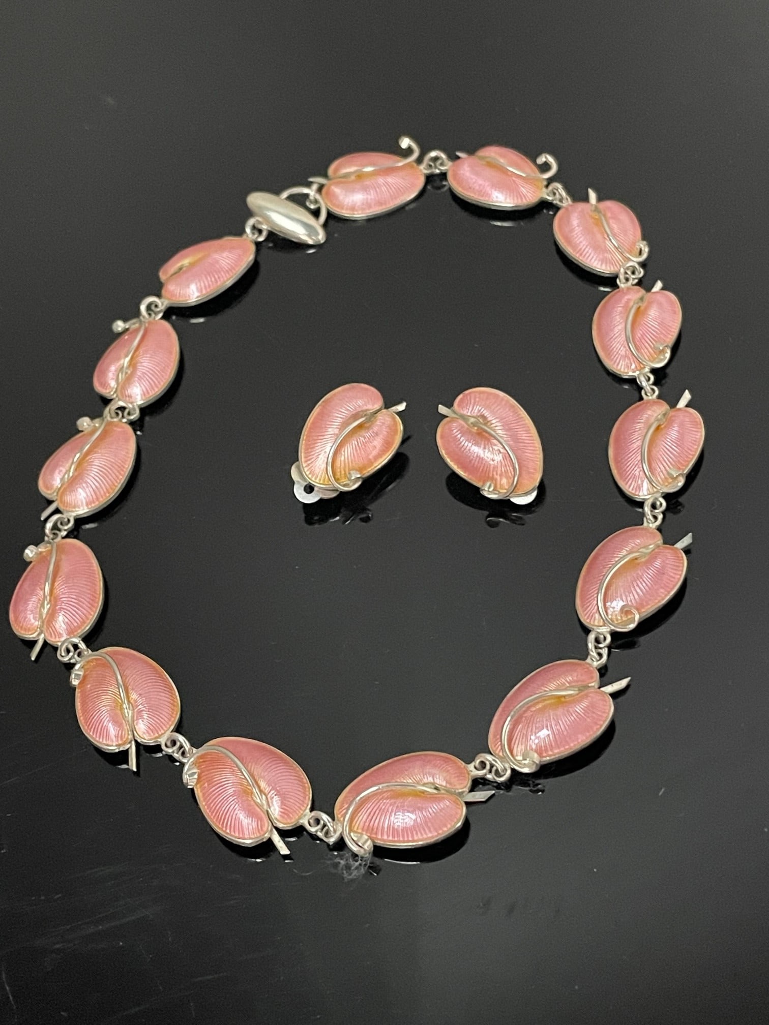 VOLMER BAHNER Vtg. PINK GUILLOCHE ENAMEL CHOKER NECKLACE & EAR CLIPS SIGNED VB STERLING SILVER (1 of 7)