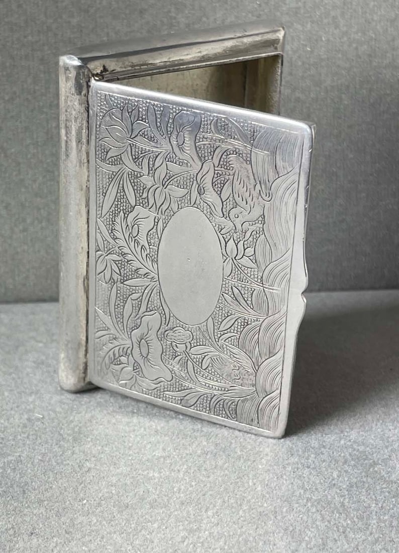 CHINESE EXPORT SILVER FLORAL SNUFF BOX w/ GOLD WASHED INTERIOR, QING DYN, PEONIES, CHRYSANTHEMUM, (1 of 12)