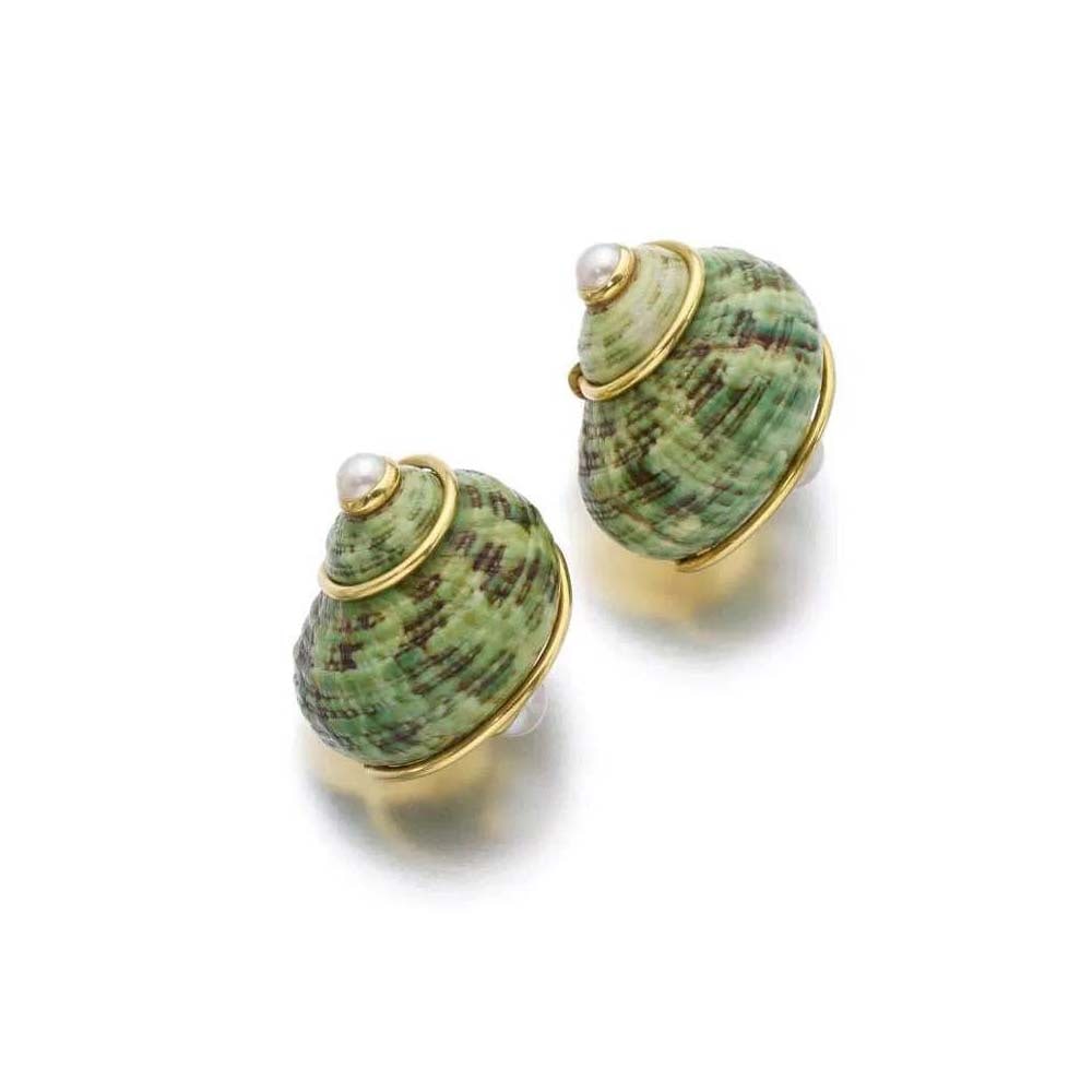 Pair of 18K GOLD SEAMAN SCHEPPS SHELL EAR CLIPS EARRINGS The spiraling shell inset with a mabe (1 of 4)