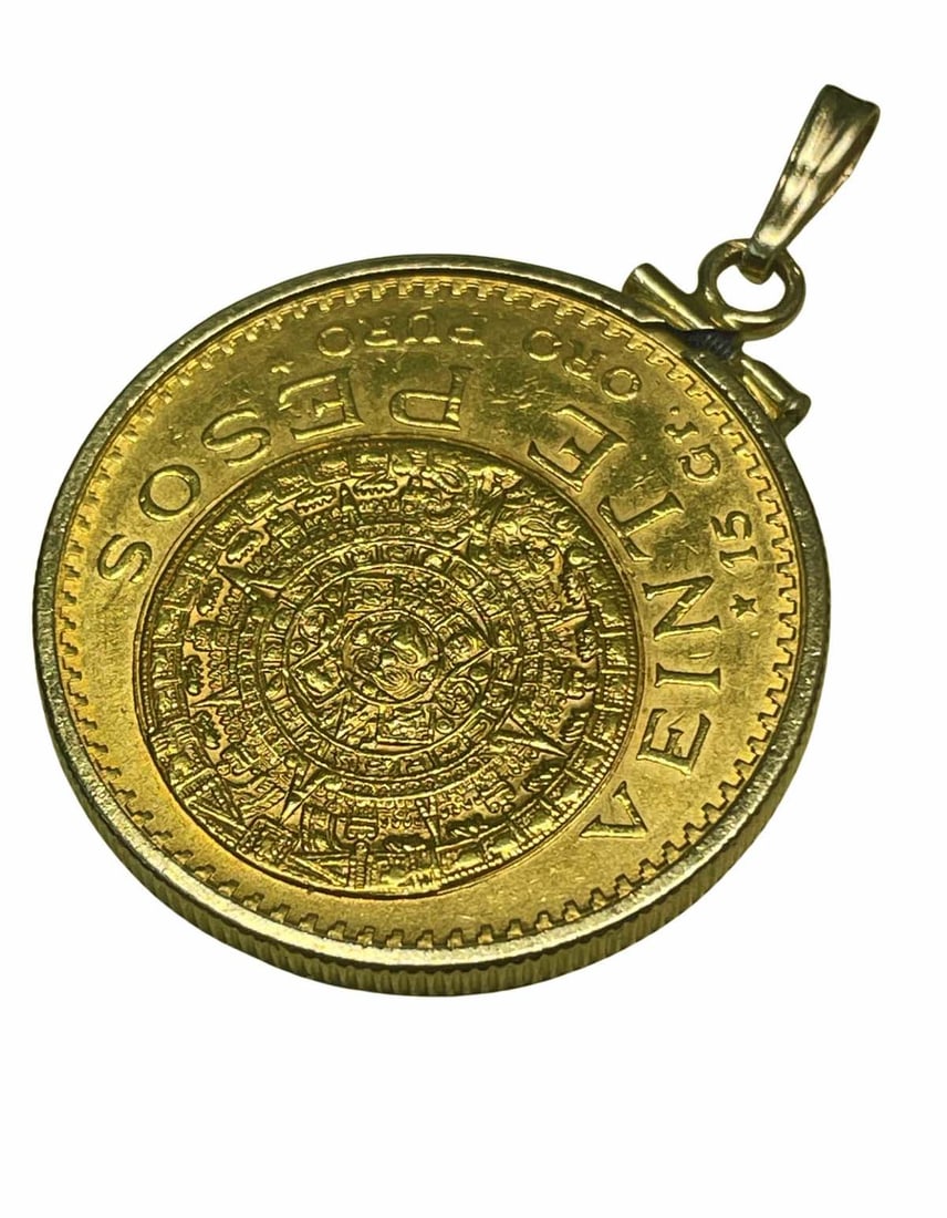 1918 MEXICAN 20 PESO GOLD IN 14K GOLD PEZEL PENDANT 1918 Estados Unidos Mexicanos Veinte Peso 15: 1918 MEXICAN 20 PESO GOLD IN 14K GOLD PEZEL PENDANT 1918 Estados Unidos Mexicanos Veinte Peso 15 Gram Pure Gold in 14Kt Yellow Gold Edge Bezel Pendant which would make an impressive gift or addition t