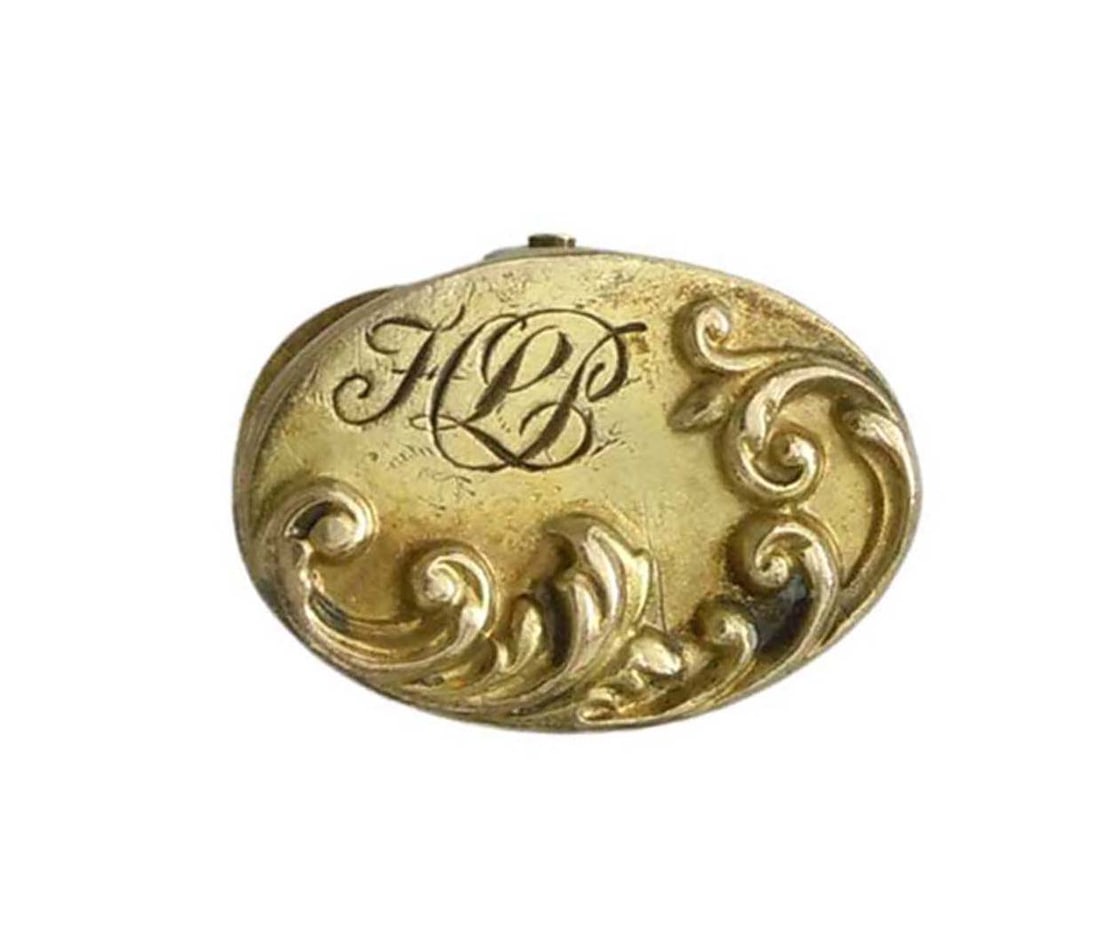 HIGH RELIEF ACANTHUS LEAF ADORNED OVAL PAPER CLIP MARKED 14K, PAPERCLIP circa 1900 High Relief (1 of 5)
