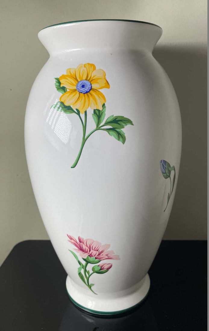 TIFFANY & Co. FLORAL POTTERY VASE MADE IN PORTUGAL DETAILS: - Size: 10-1/2 in. Height. Other: TIFFANY & Co. FLORAL POTTERY VASE MADE IN PORTUGAL DETAILS: - Size: 10-1/2 in. Height. Other Notes: Kotler's Auction Gallery Can Arrange Shipping for This Item.
