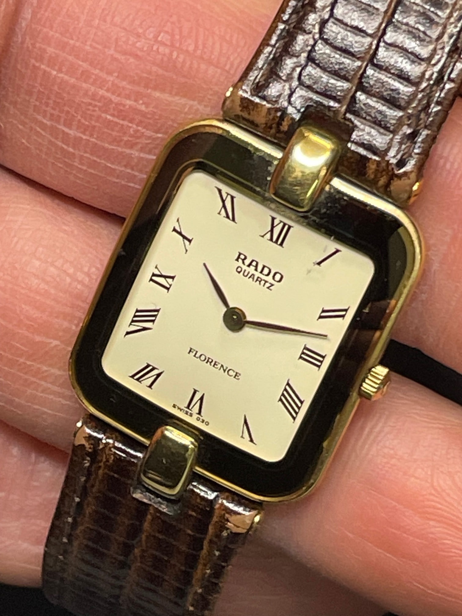 WOMAN'S RADO FLORENCE ULTRA THIN SWISS QUARTZ WATCH Ref 153.3501.2 A Woman's Rado Florence Ultra (1 of 11)