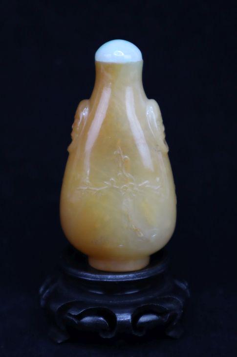 Carved Natural Stone Chinese Snuff Bottle, 3.25" With Stand, Carved Vine And Flower, Buddha Heads On (1 of 6)