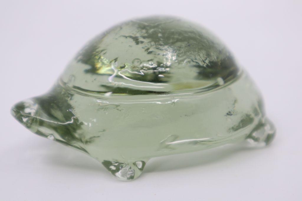 Art glass Green Turtle Paperweight, 4X1.5"H (1 of 6)