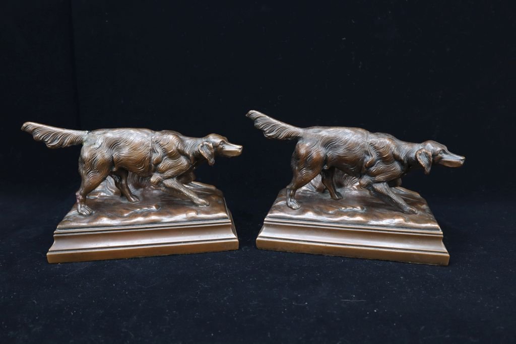 Vintage Setter Hunting Dog Bookends, Spelter, 5 1/2"W, One Has Repaired Tail And One Paw Detached (1 of 5)