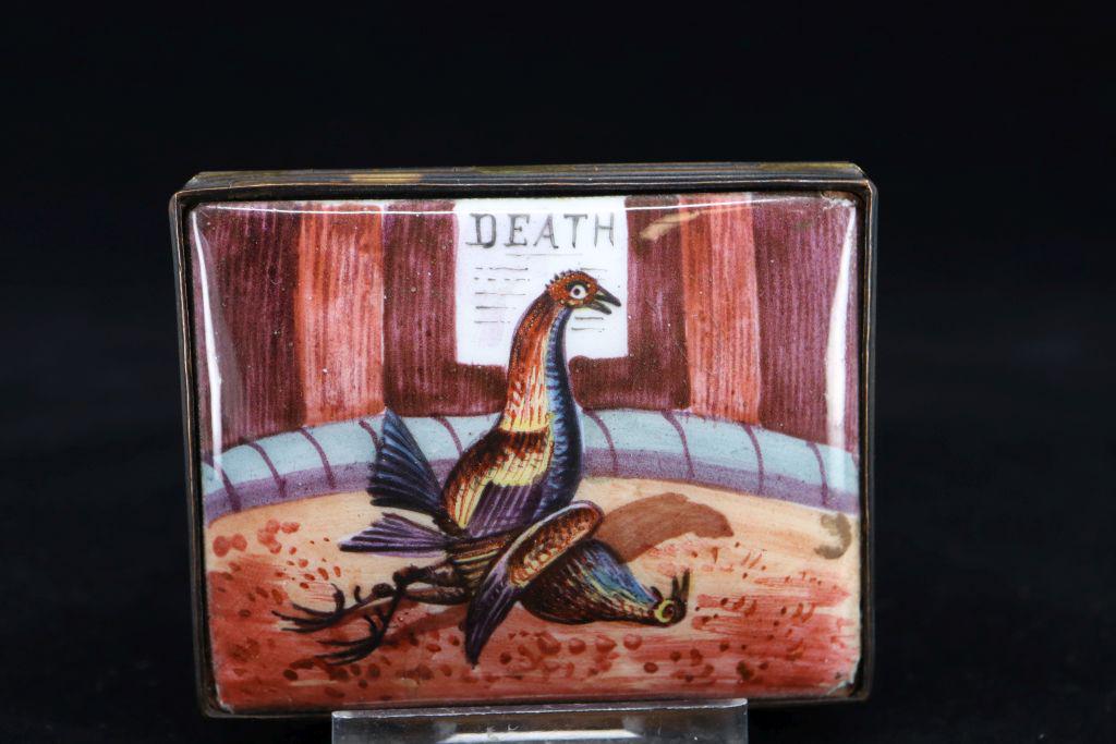 Enamel Painted Porcelain Snuff Box, Rooster Fight "Death", 2.5"L, Chip To Bottom Corner (1 of 8)