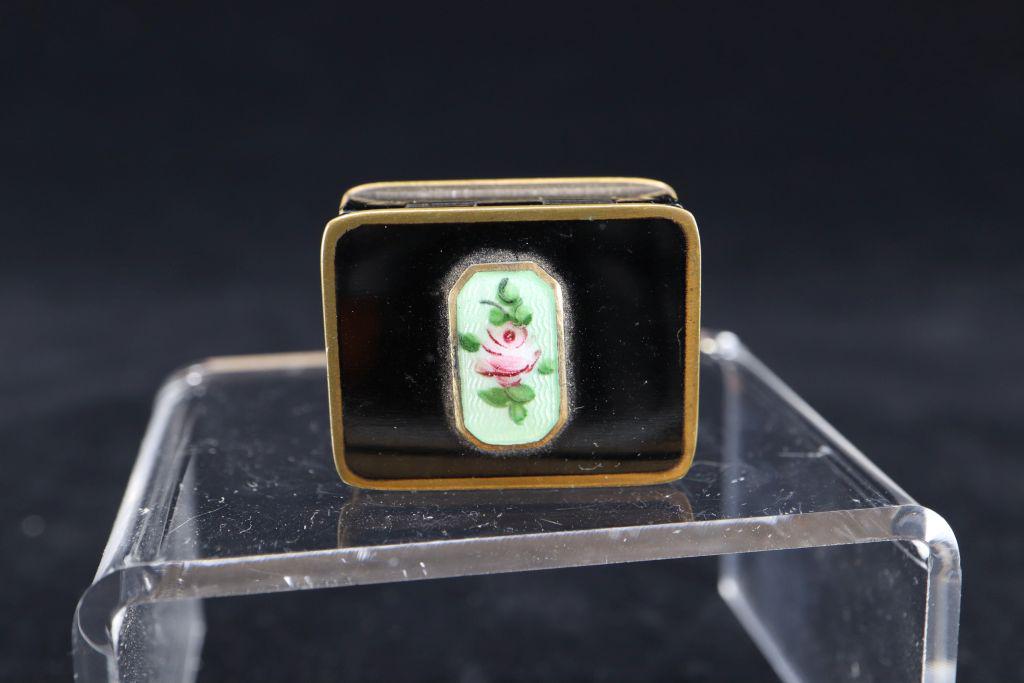 Enamel Painted Porcelain Pill Box, Flower And Leaf, 1.25": Enamel Painted Porcelain Pill Box, Flower And Leaf, 1.25" Estimate $10-100