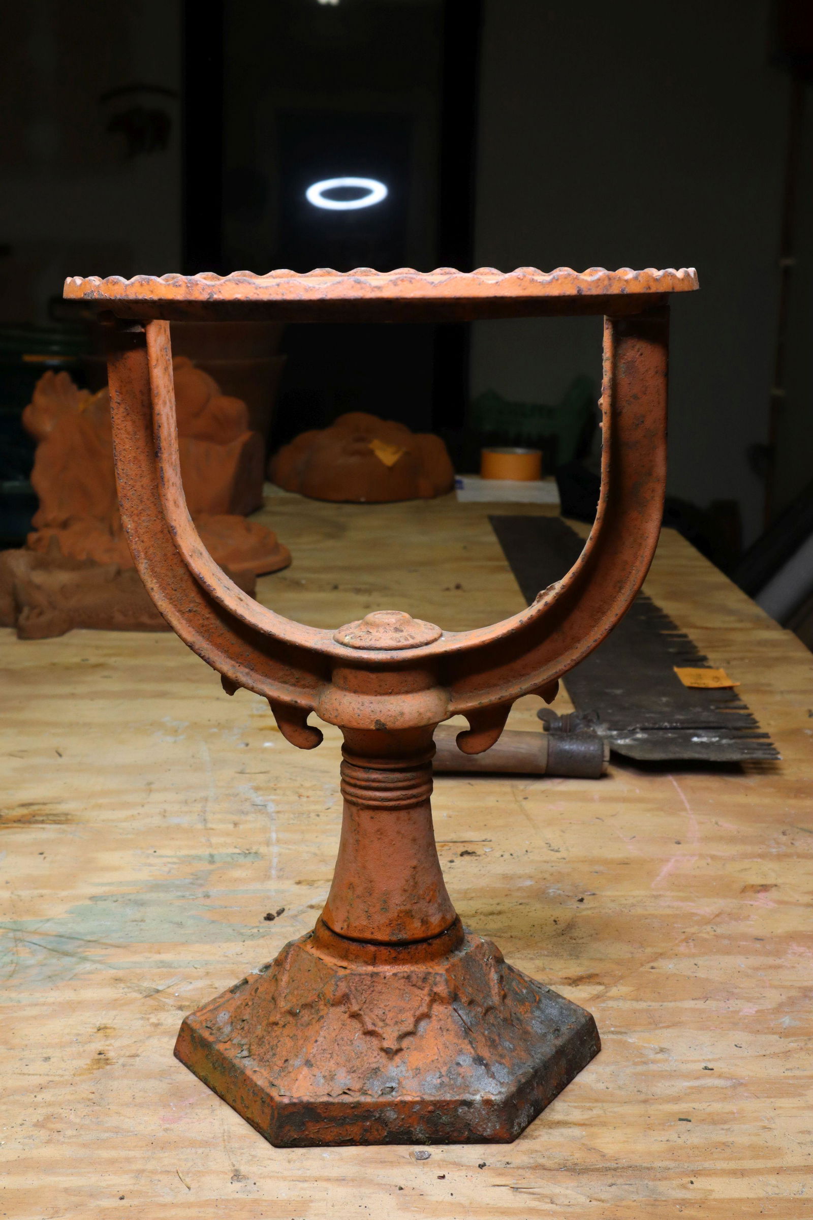 ANTIQUE ORNATE CAST IRON WATER HEATER STAND YARD ART, 12.25X17"H: Antique Ornate Cast Iron Water Heater Stand Yard Art, 12.25X17"H