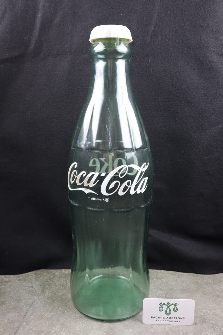 20" COCA COLA GLASS BOTTLE. WITH PLASTIC LID (1 of 5)