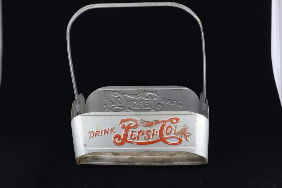 1940'S DRINK PEPSI COLA METAL BOTTLE CARRIER 8X9.5"H (1 of 4)