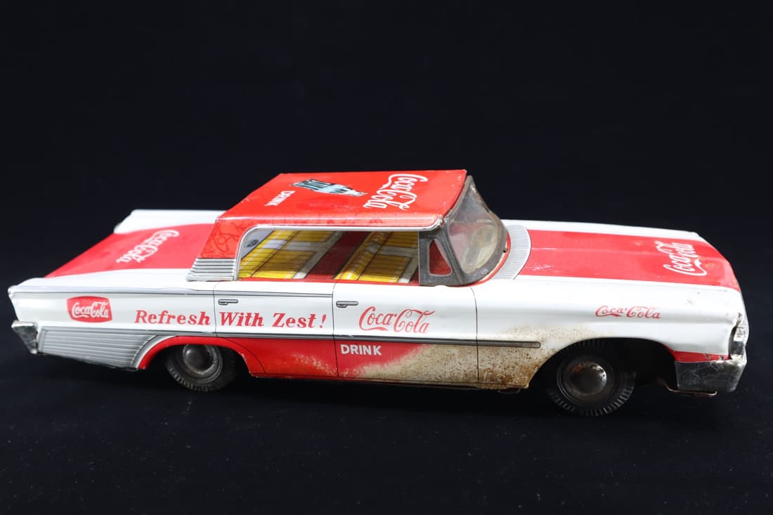 1960'S COCA COLA TAIYO TIN FRICTION CAR, MADE IN JAPAN, 10.75X3.75" (1 of 8)