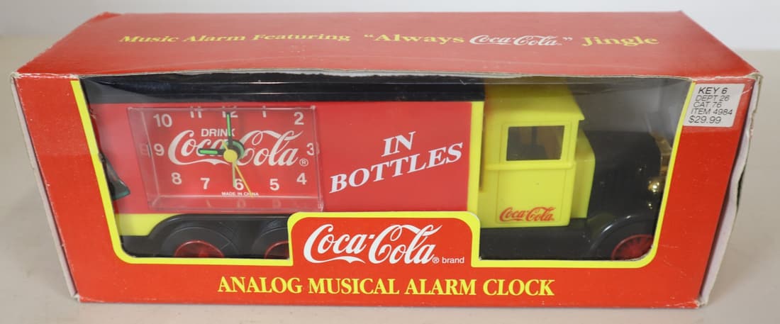 COCA COLA ANALOG MUSICAL ALARM CLOCK, NEW IN BOX (1 of 2)
