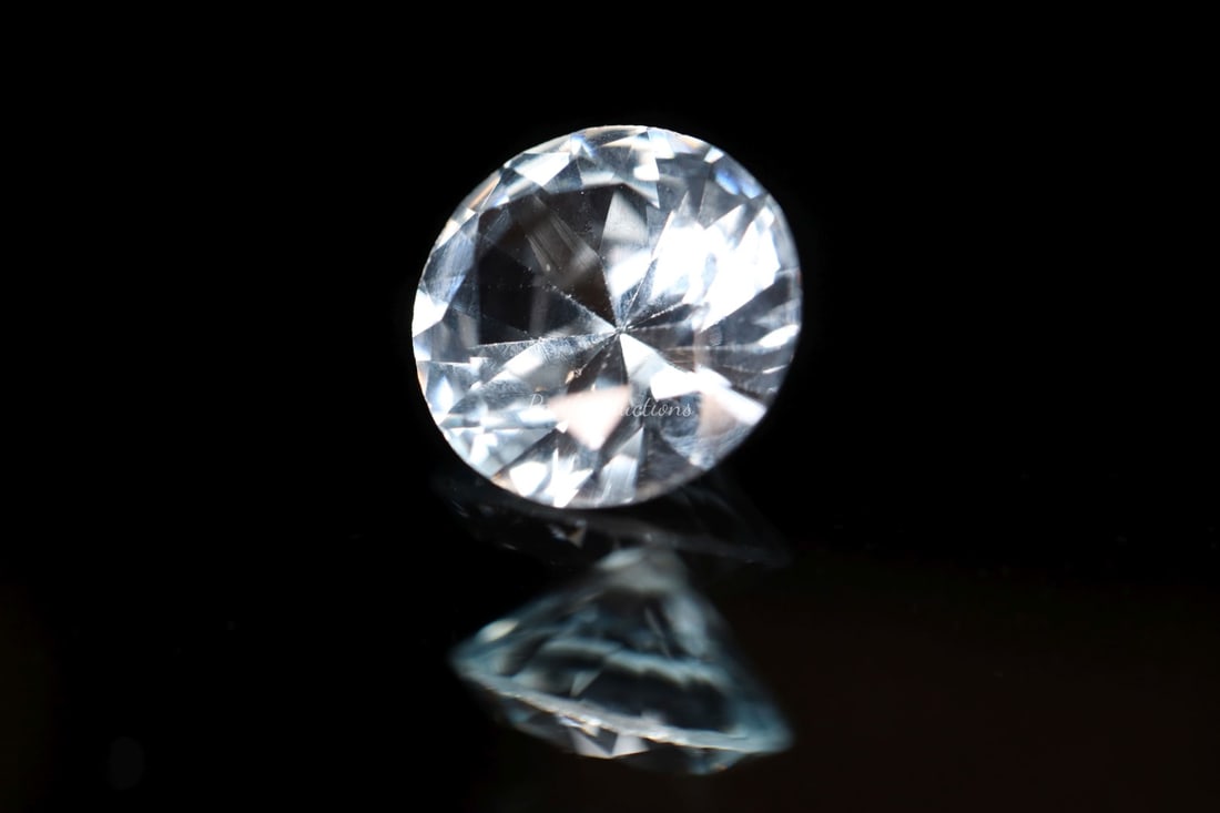BLUE TOPAZ, ROUND ROYAL CUT 9.02mm (1 of 7)