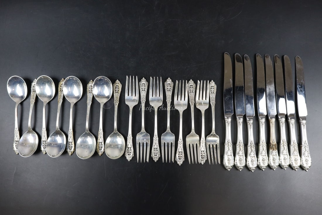 WALLACE ROSE POINT STERLING SILVER FLATWARE, 558 GRAMS SOLID, 493 GRAMS KNIVES STERLING HANDLES STAI (1 of 5)
