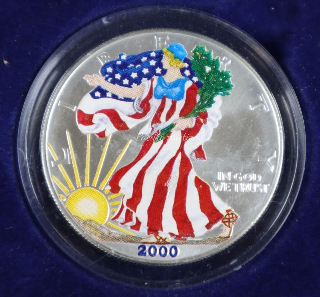 2000 AMERICAN EAGLE SILVER DOLLAR IN FULL COLOR (1 of 3)