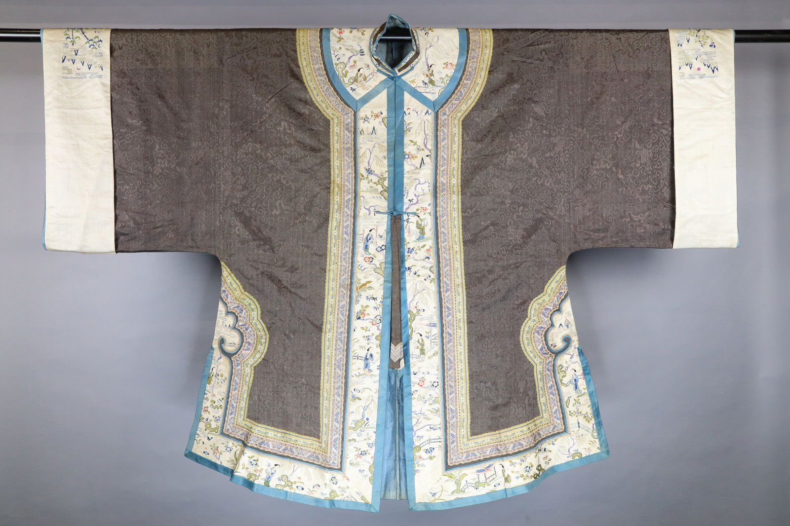 GREAT QING DYNASTY, 19TH C., HAN CHINESE SILK WOMEN'S AO ROBE, EMBROIDERED WITH RUYI SCROLL MOTIFS (1 of 20)