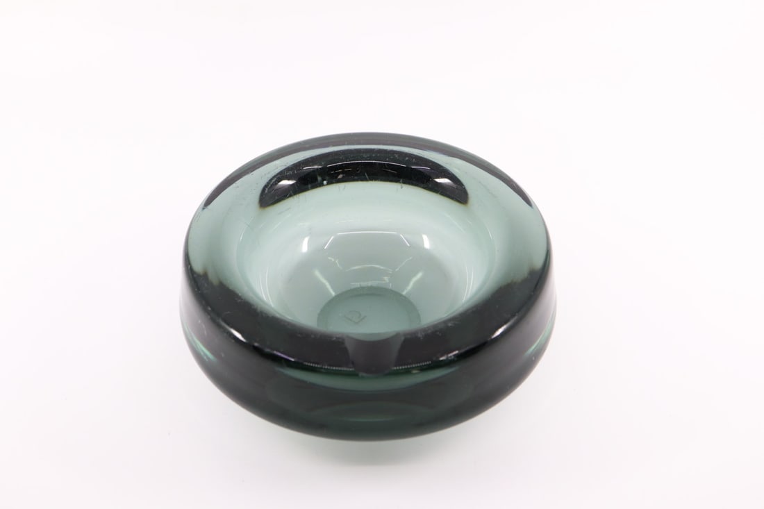 GLASS ASHTRAY BY ANDRIES DIRK COPIER, 5 X 2-3/16": DESCRIPTION: GLASS ASHTRAY BY ANDRIES DIRK COPIER, 5 X 2-3/16" WEIGHT: CONDITION: Please Review Images, Used, Wear To Glass. Please See Photos For Condition. Condition Is Commensurate With Age And Use