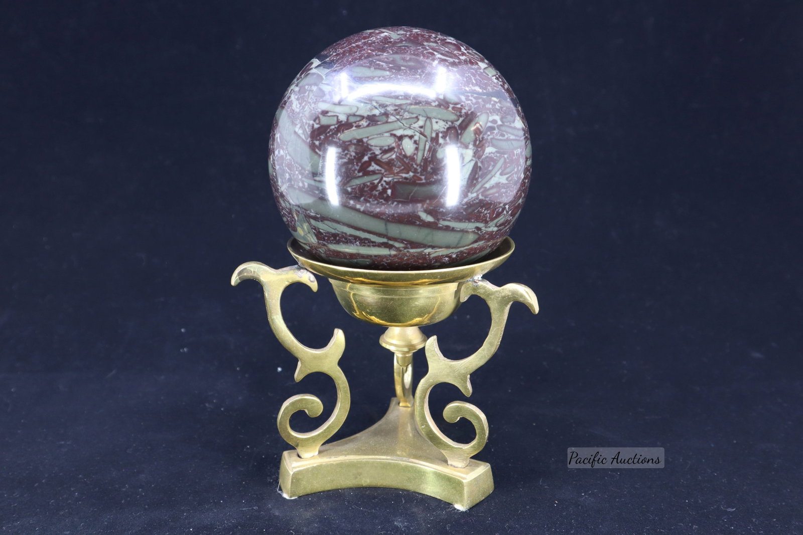 POLISHED 4" AGATE SPHERE ON BRASS STAND.: DESCRIPTION: POLISHED 4" AGATE SPHERE ON BRASS STAND. CONDITION: Please See Photos For Condition. Condition Is Commensurate With Age And Use. We Aim To Take Additional Photos Of Any Noticeable Damage 