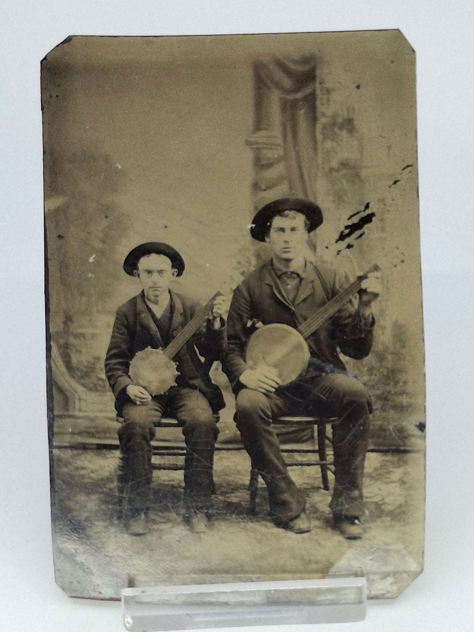 ANTIQUE TIN-TYPE PHOTOGRAPH, MEN WITH BANJOS, 2.25 X 3.5": DESCRIPTION: ANTIQUE TIN-TYPE PHOTOGRAPH, MEN WITH BANJOS, 2.25 X 3.5". CONDITION: Please See Photos For Condition. Condition Is Commensurate With Age And Use. We Aim To Take Additional Photos Of Any
