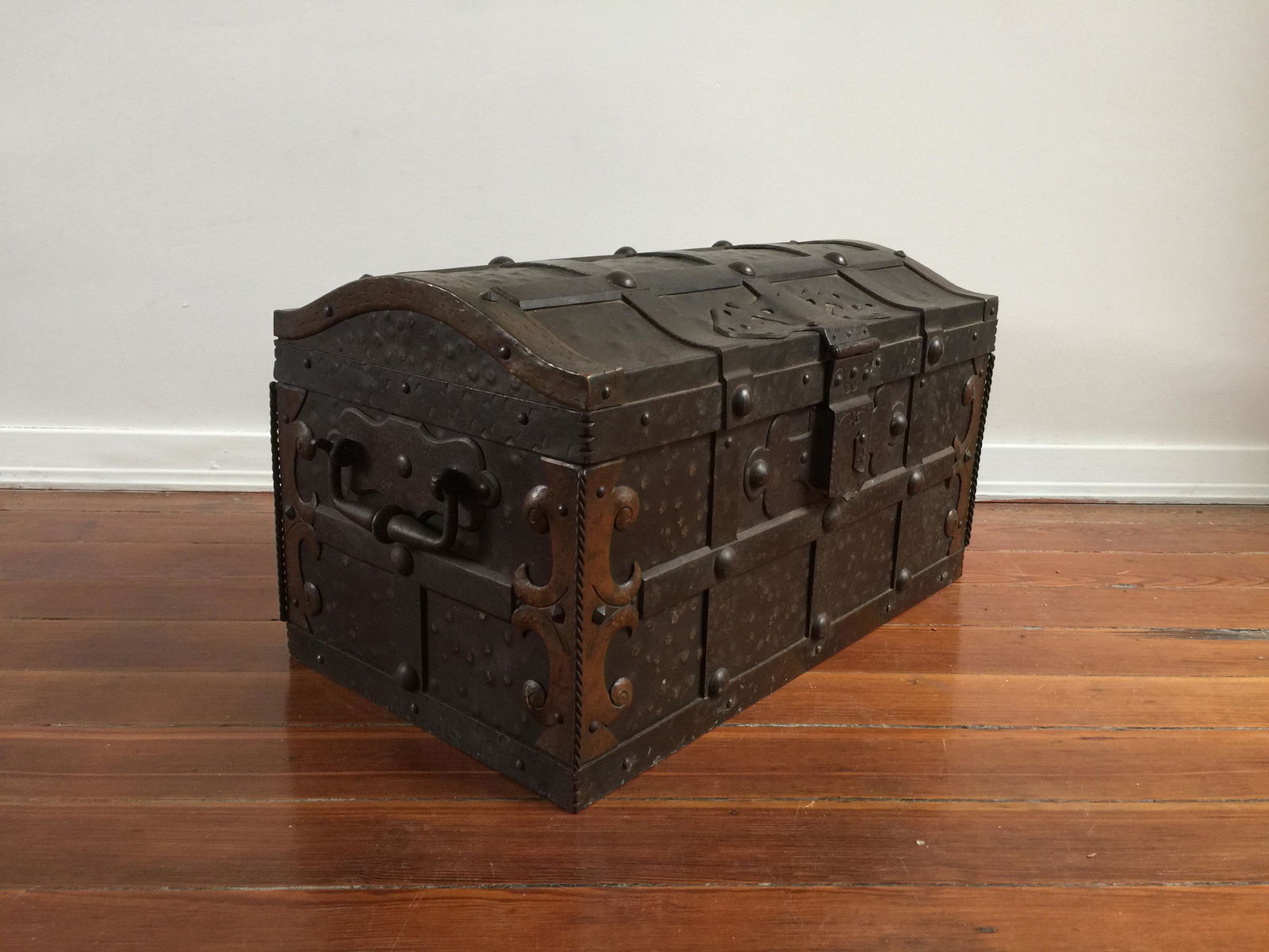 Wrought iron travel chest (1 of 1)