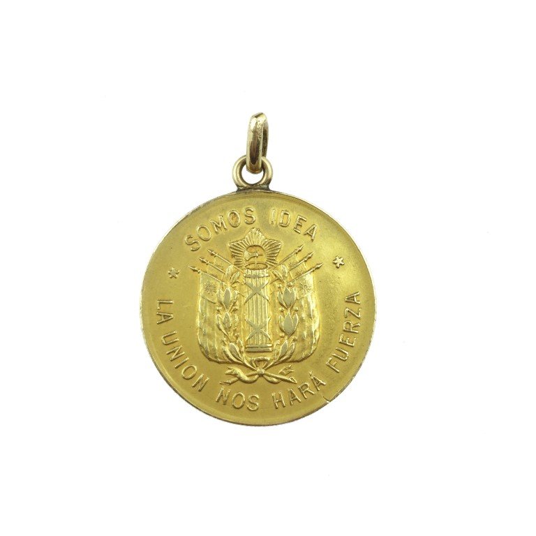 18 K gold medal (1 of 1)