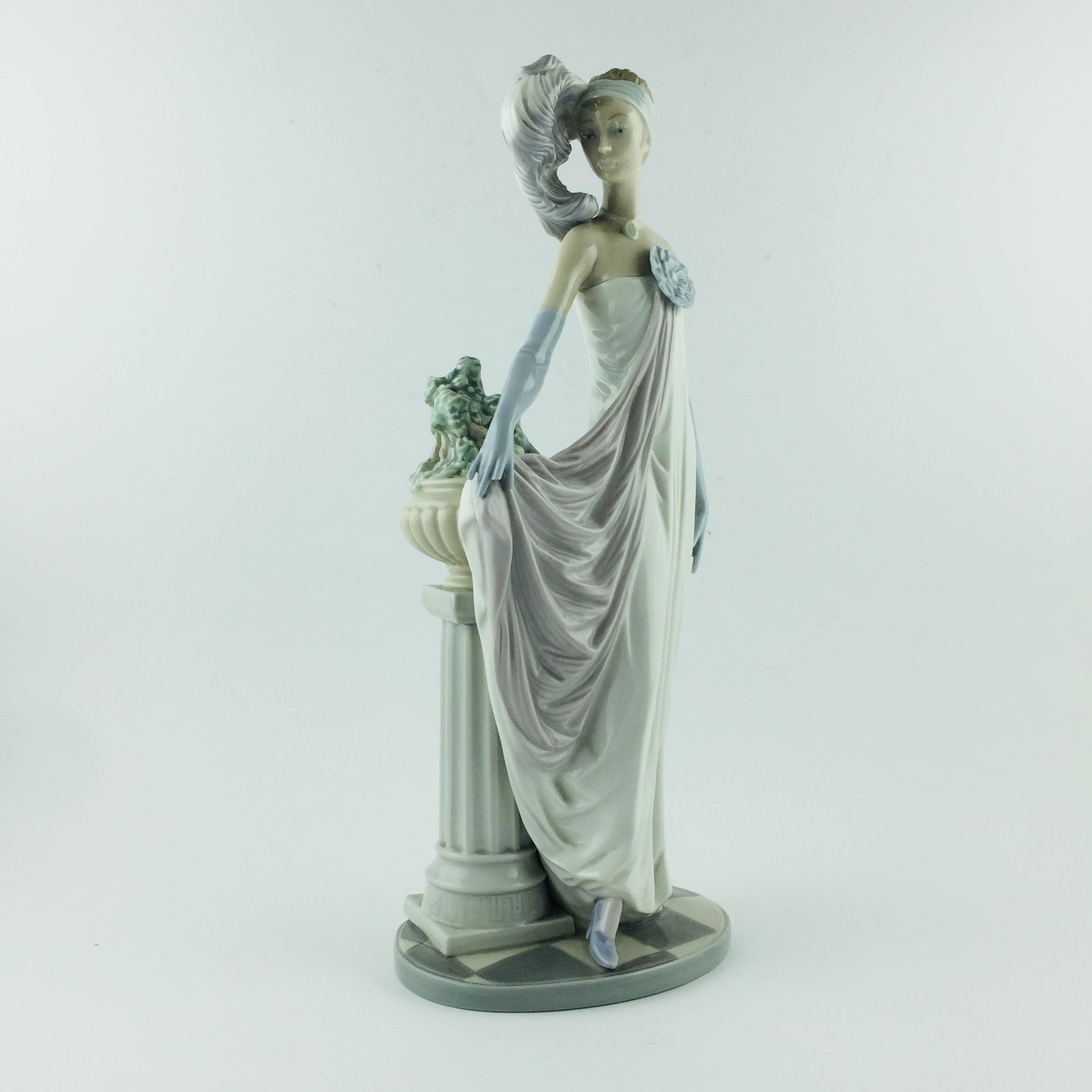 Lladró Spanish porcelain figure (1 of 1)