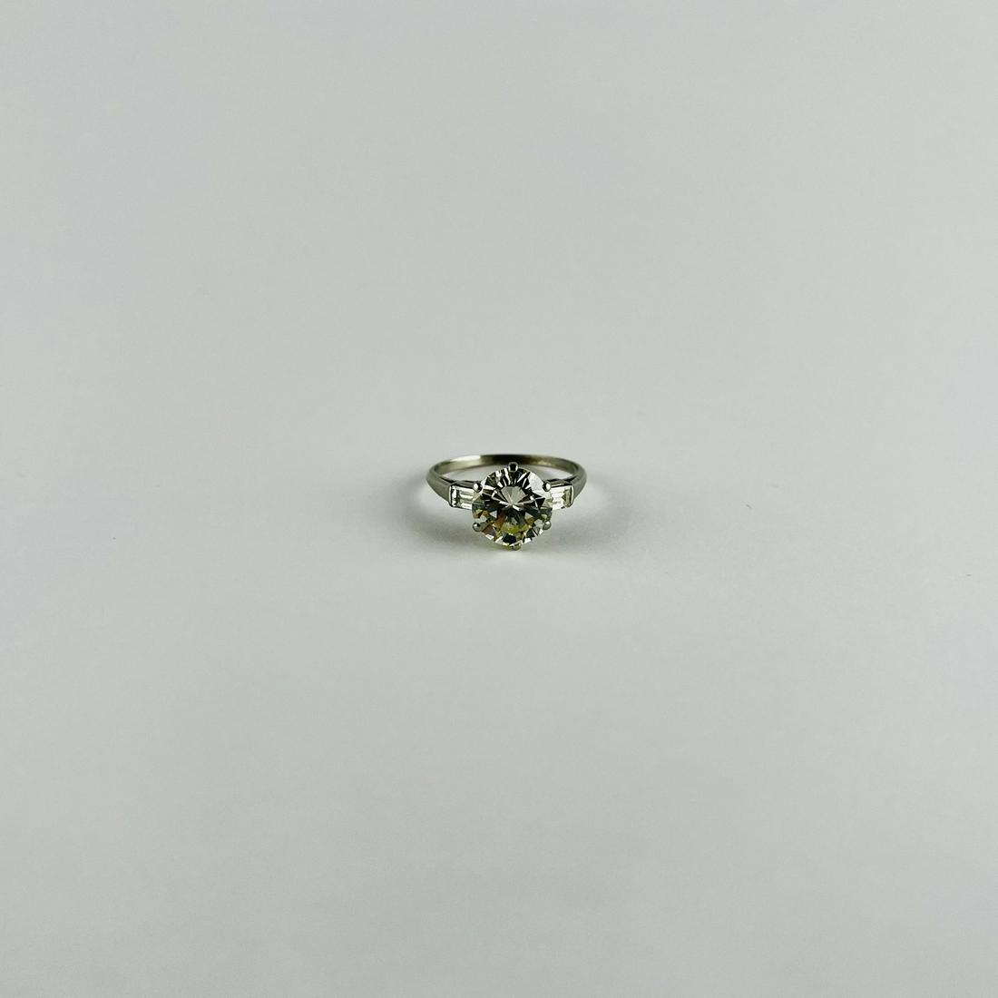 Ring in 18 K white gold with central brilliant of 2.0 ct (1 of 3)