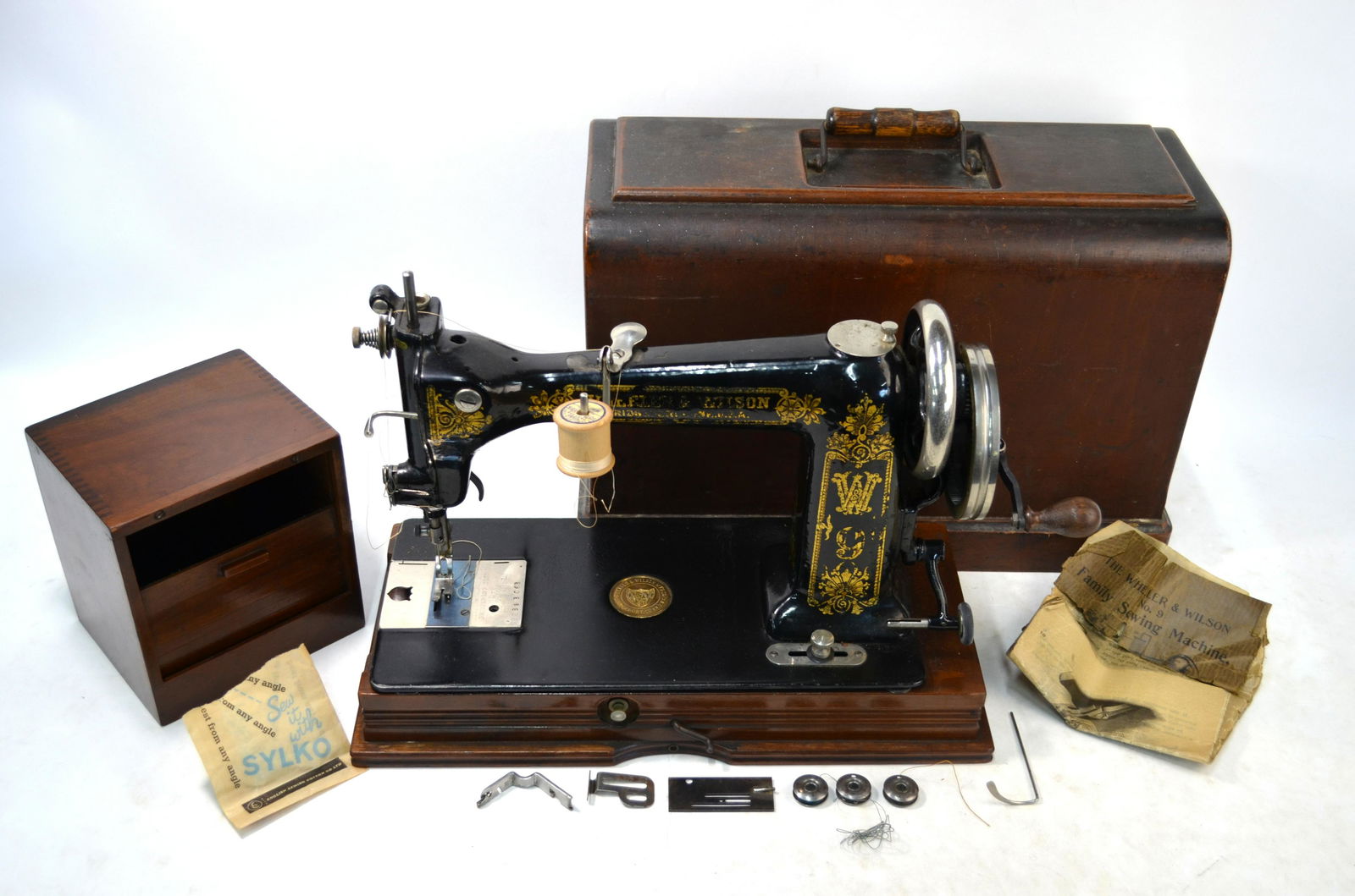 An 1892 US Wheeler & Wilson sewing machine (1 of 1)