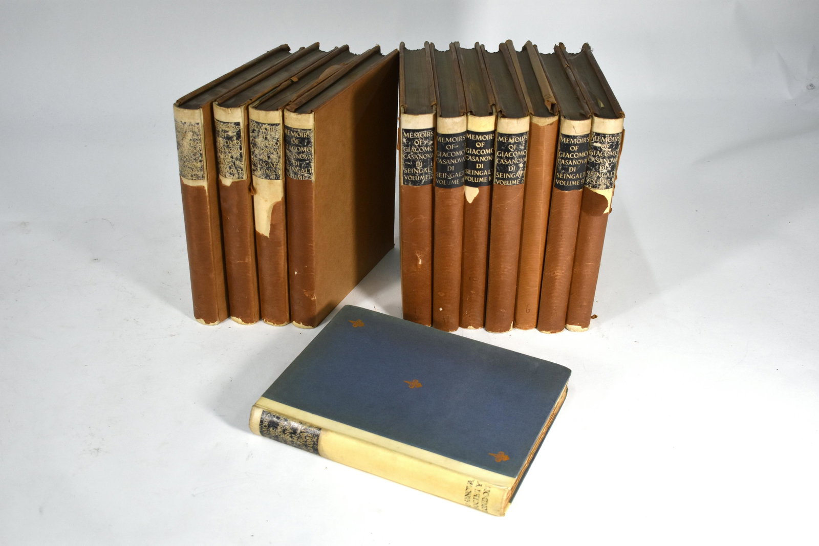 Machen, Arthur (trans) - The Memoirs of Giacomo: Machen, Arthur (trans) - The Memoirs of Giacomo Casanova Di Seingalt, 12 vols, ltd edition no 647/1000, private printed for subscribers, Casanova Society, London 1922, with untrimmed pages, quarter ve