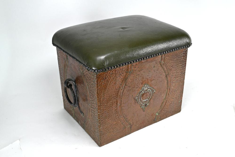 An Arts & Crafts copper coal box (1 of 4)