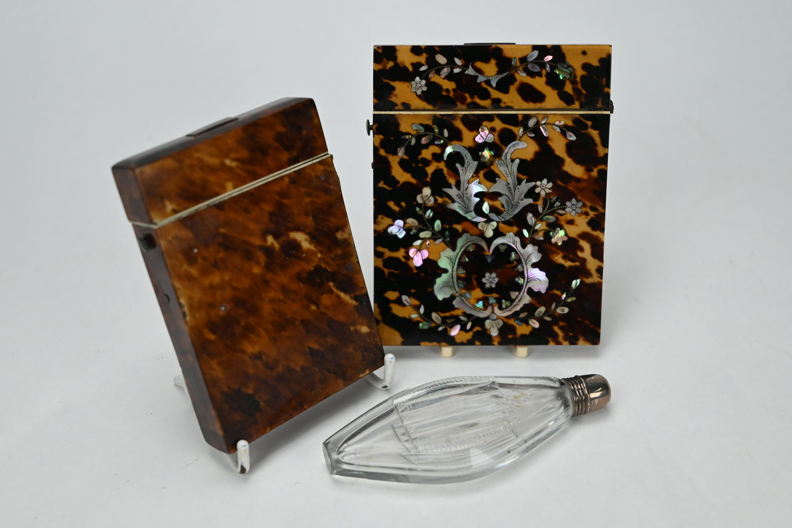 Two card cases and a cut glass flask and stopper (1 of 8)