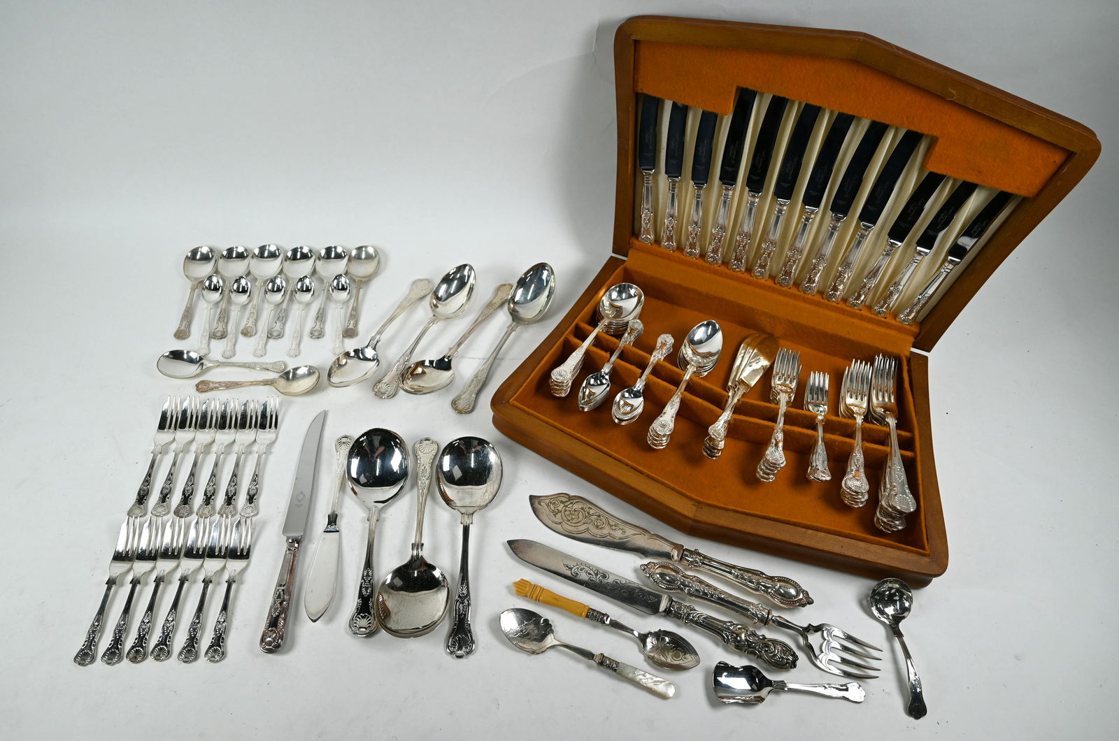 Canteen of Kings Pattern EP flatware, etc. (1 of 5)